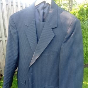 Mens oakton classic suit